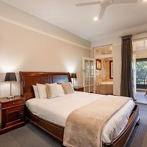Deluxe Zimmer mit Kingsize-Bett